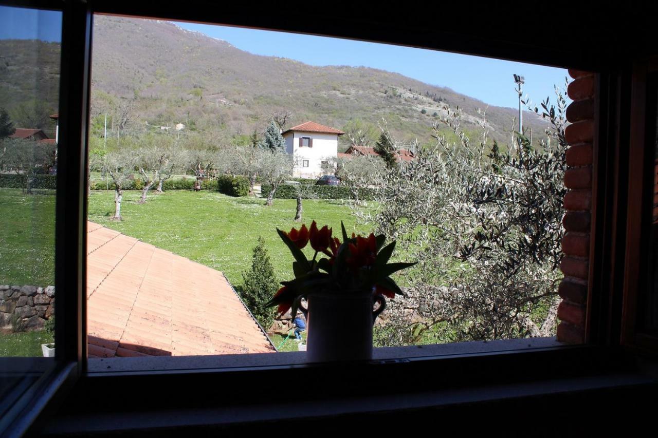 Agriturismo Il Castagneto Padula Buitenkant foto