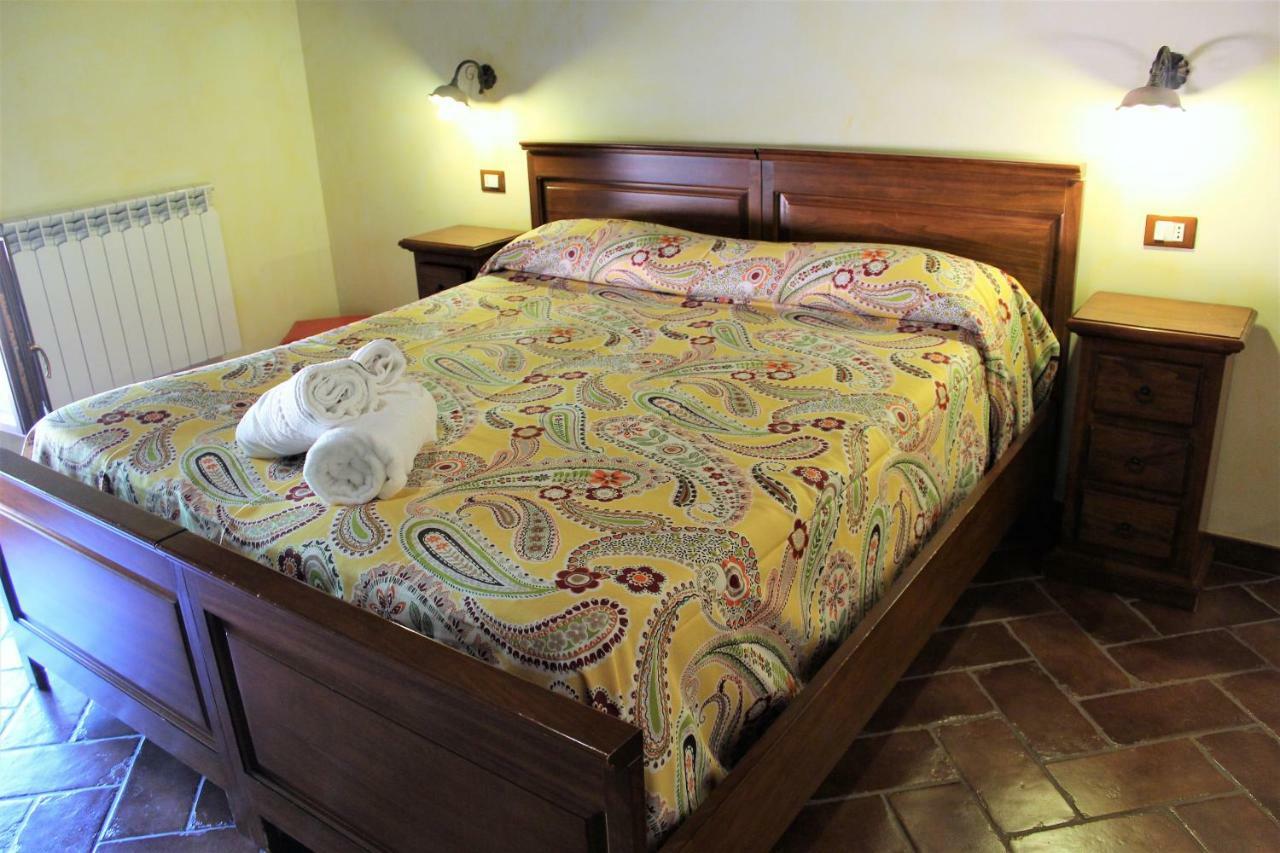 Agriturismo Il Castagneto Padula Buitenkant foto