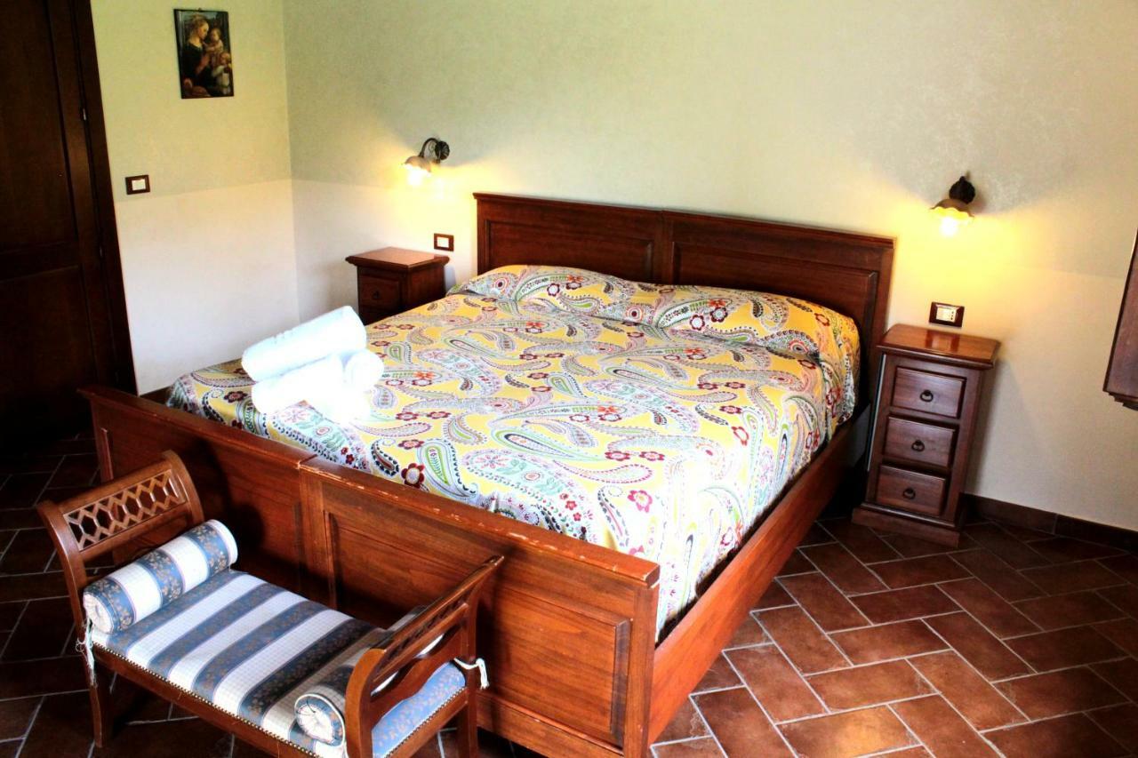 Agriturismo Il Castagneto Padula Buitenkant foto