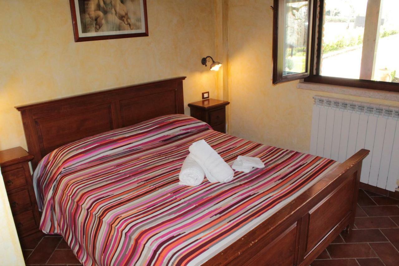 Agriturismo Il Castagneto Padula Buitenkant foto